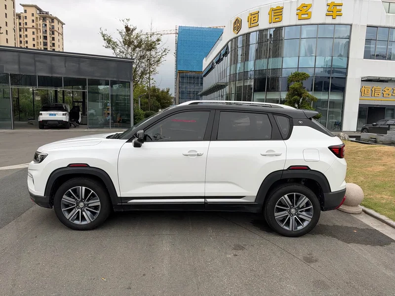 Changan CS35PLUS — фото 3