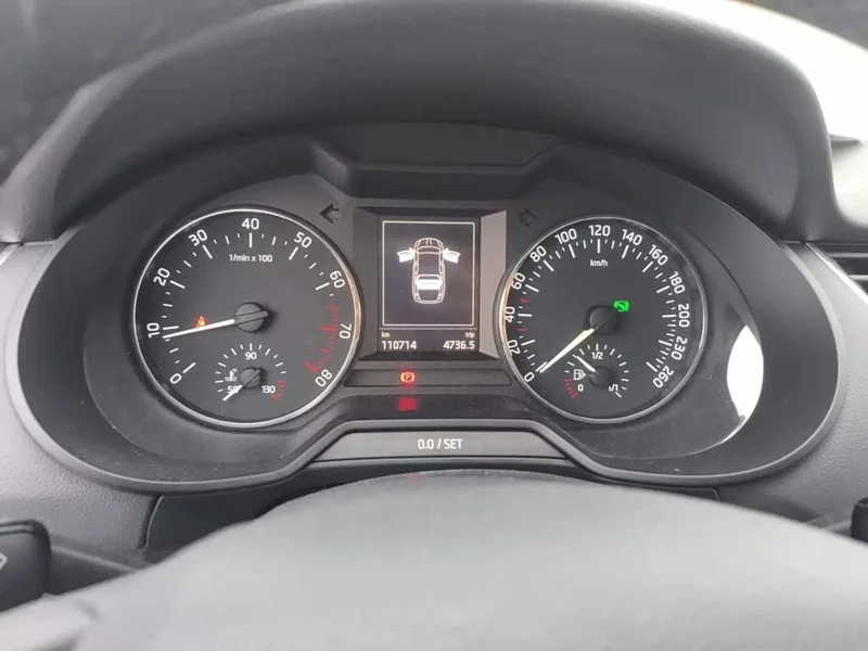 Volkswagen Octavia — фото 12