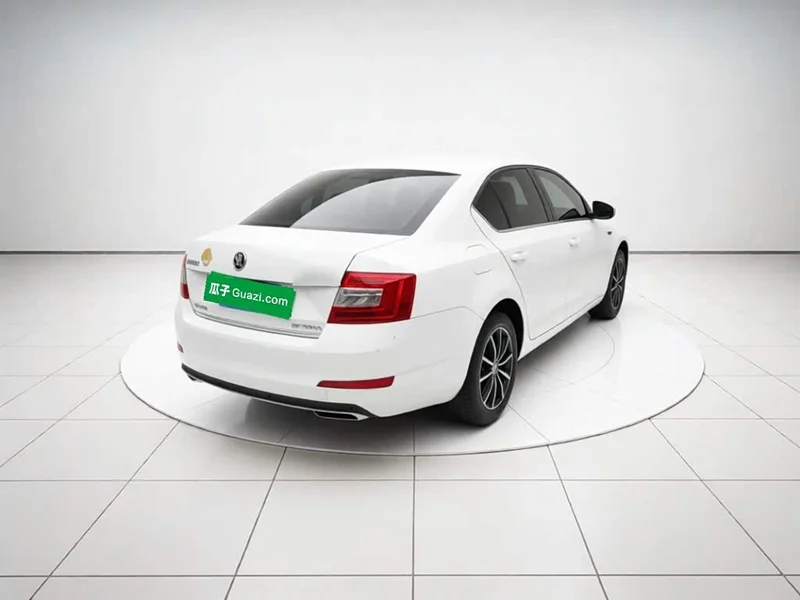 Volkswagen Octavia — фото 6