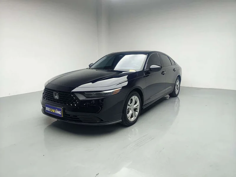 Honda Accord — фото 1