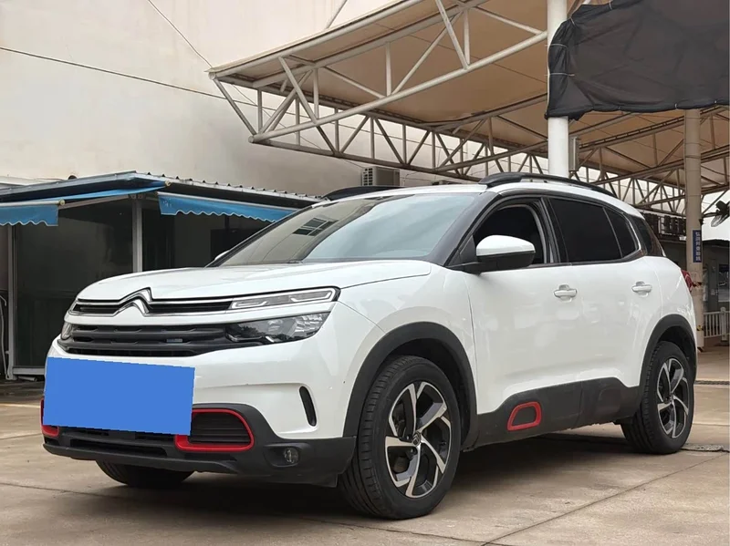Peugeot C5 Aircross — фото 1
