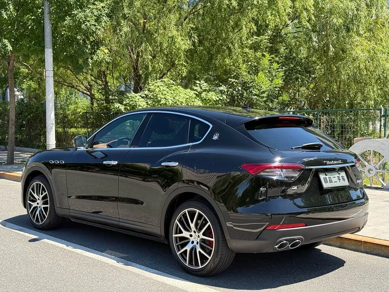 Maserati Levante — фото 6