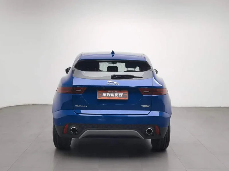 Jaguar E-PACE — фото 4