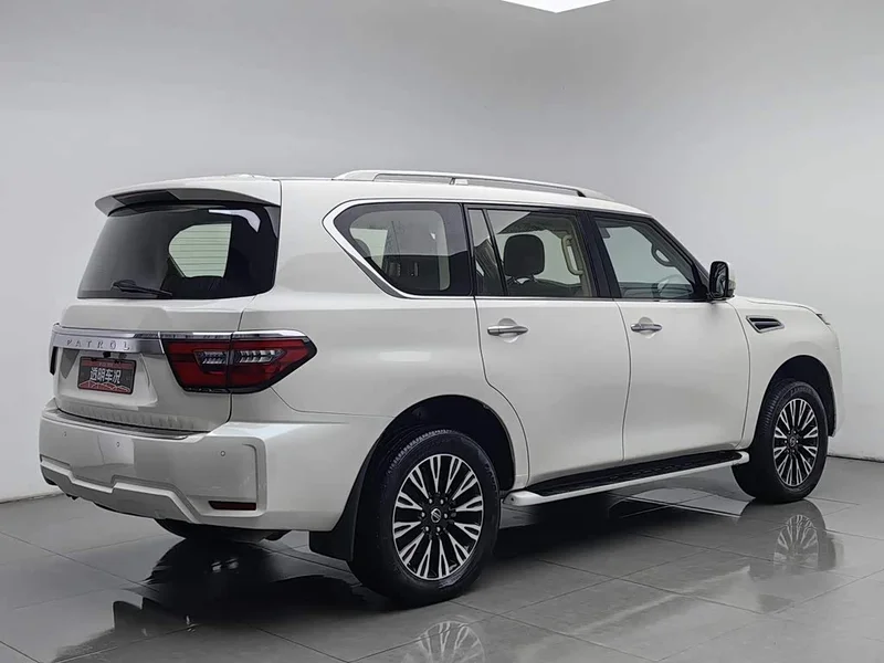 Nissan Patrol — фото 2