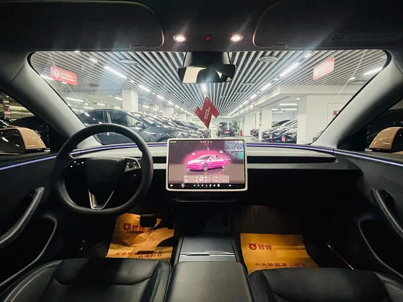 Tesla Model 3 — фото 8