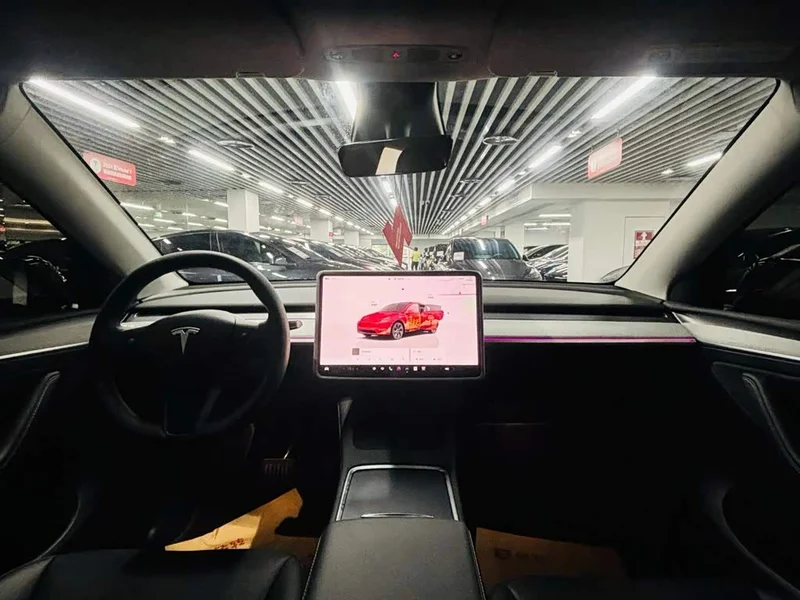 Tesla Model Y — фото 8