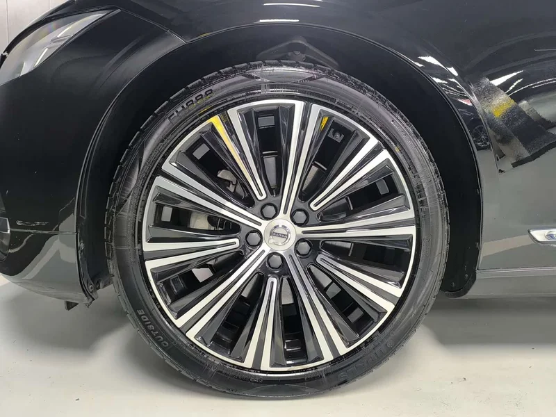 Volvo S90 — фото 16