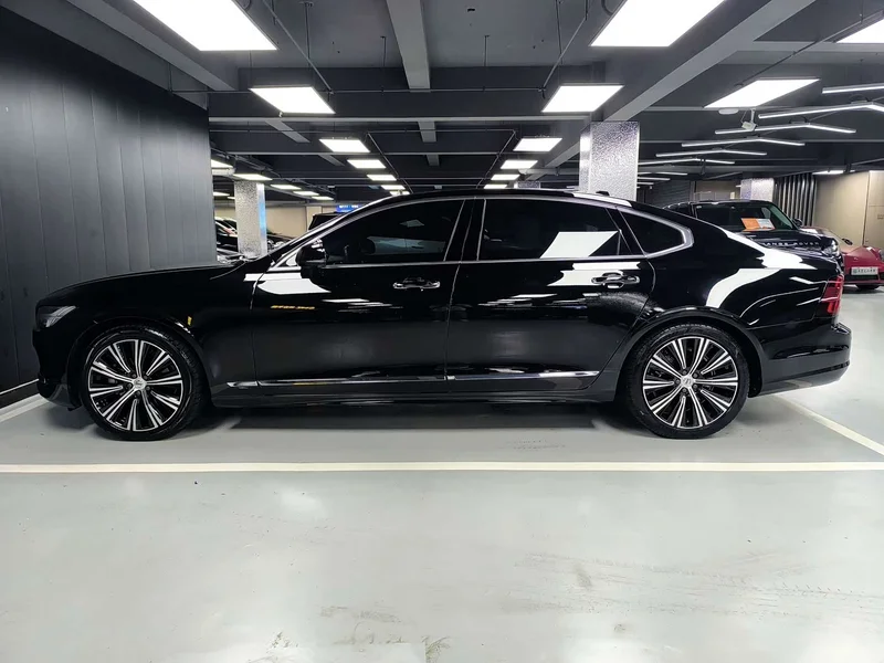 Volvo S90 — фото 23