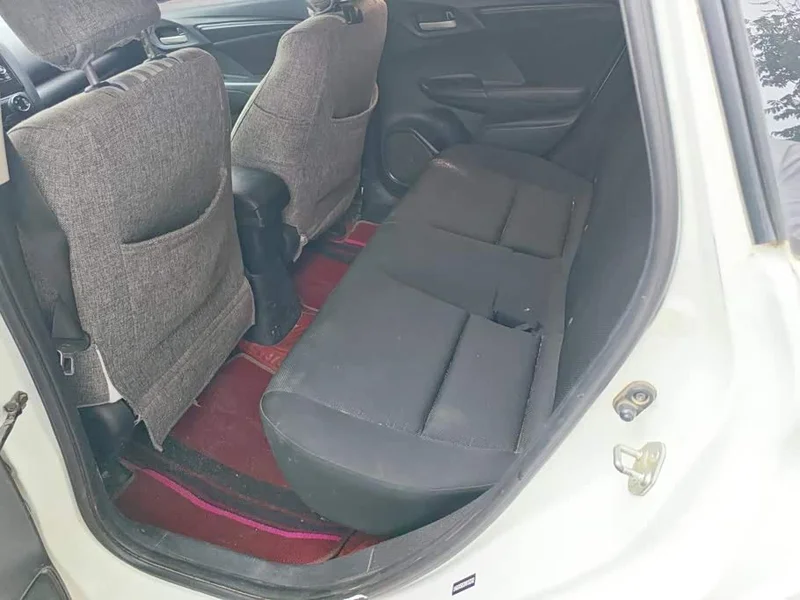 Honda Fit — фото 11