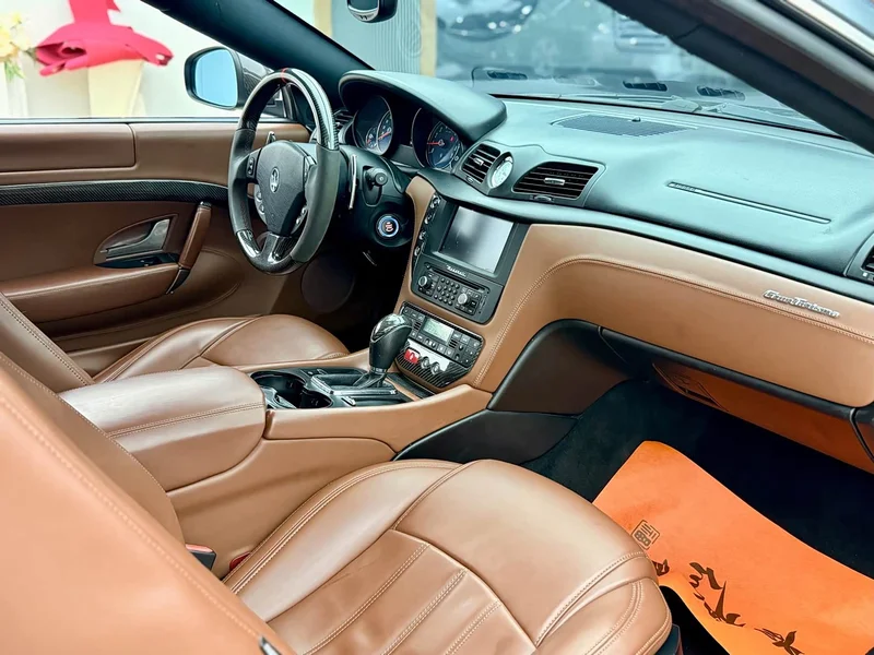 Maserati GranTurismo — фото 18