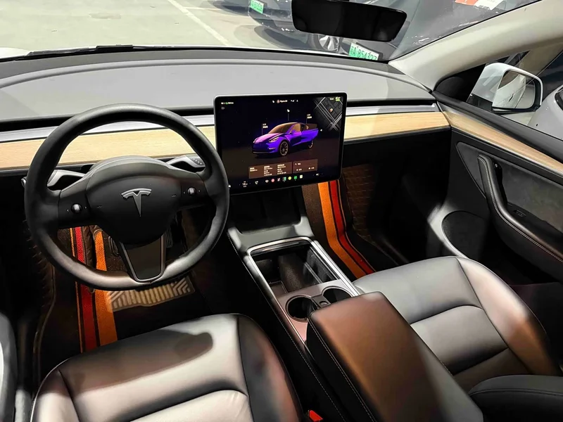 Tesla Model Y — фото 5