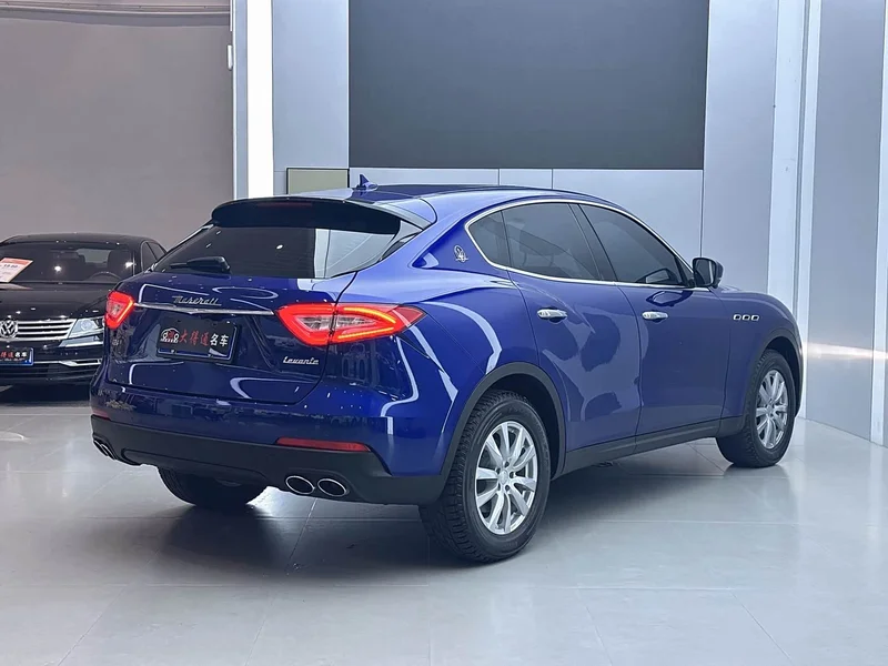 Maserati Levante — фото 17