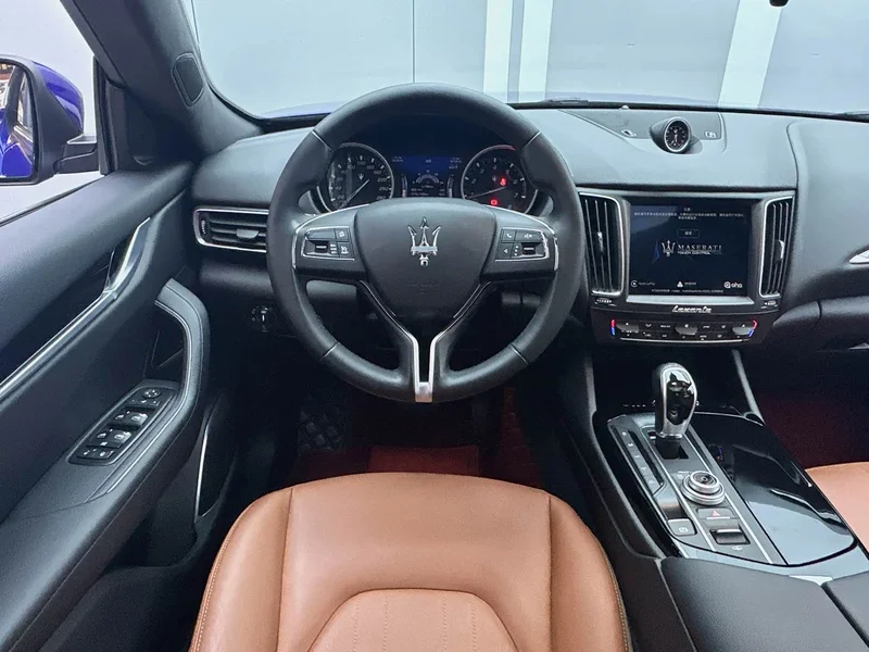 Maserati Levante — фото 5