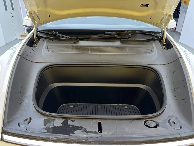 Tesla Model Y — фото 11