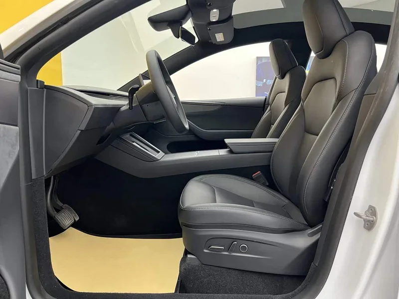 Tesla Model Y — фото 19