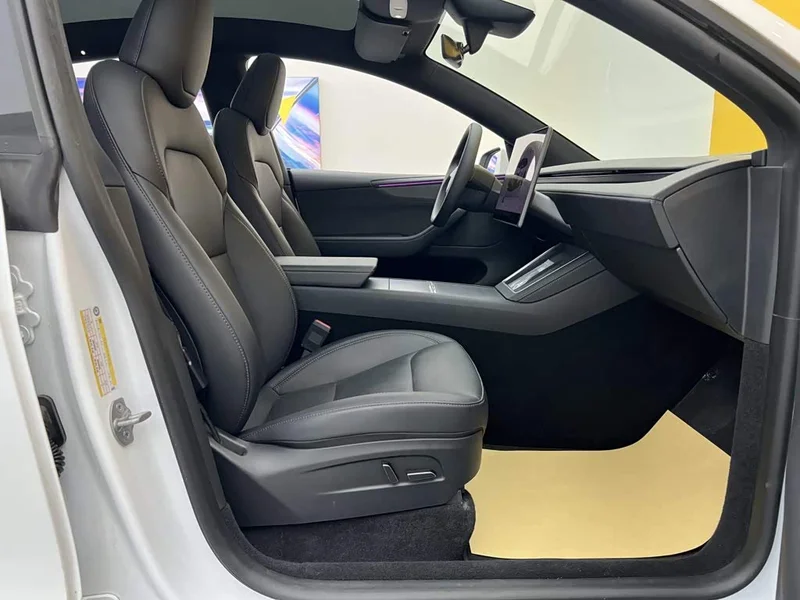 Tesla Model Y — фото 20