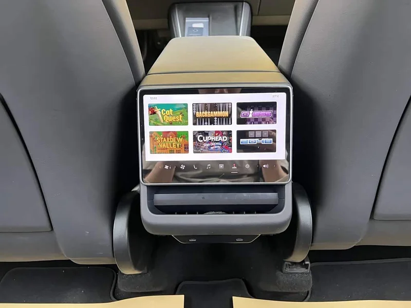 Tesla Model Y — фото 38