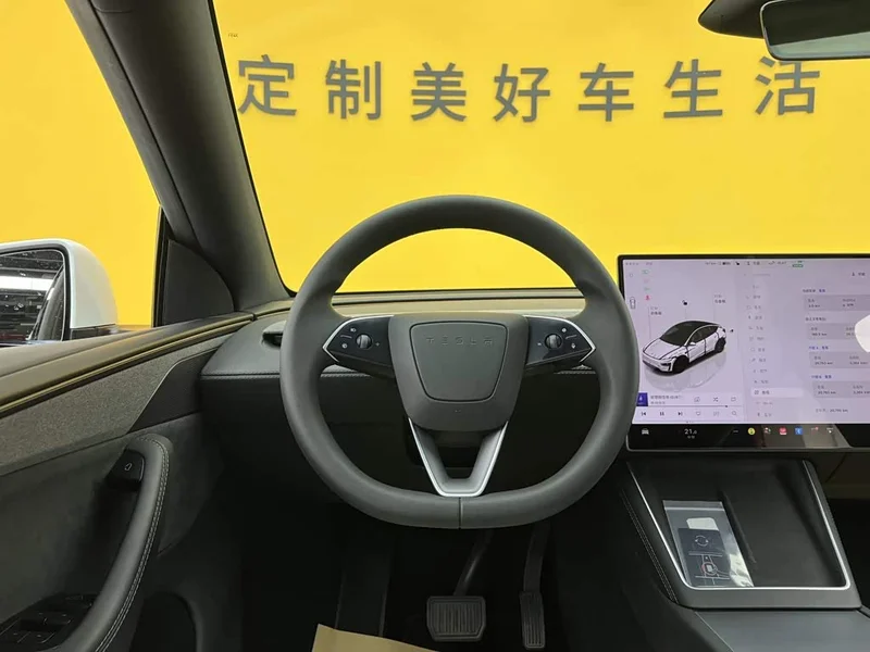 Tesla Model Y — фото 39