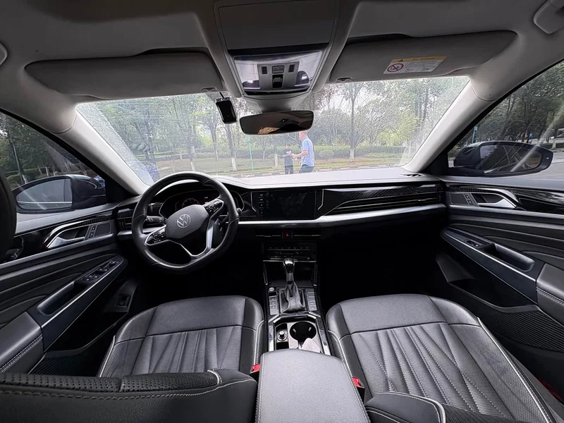 Volkswagen Passat — фото 7