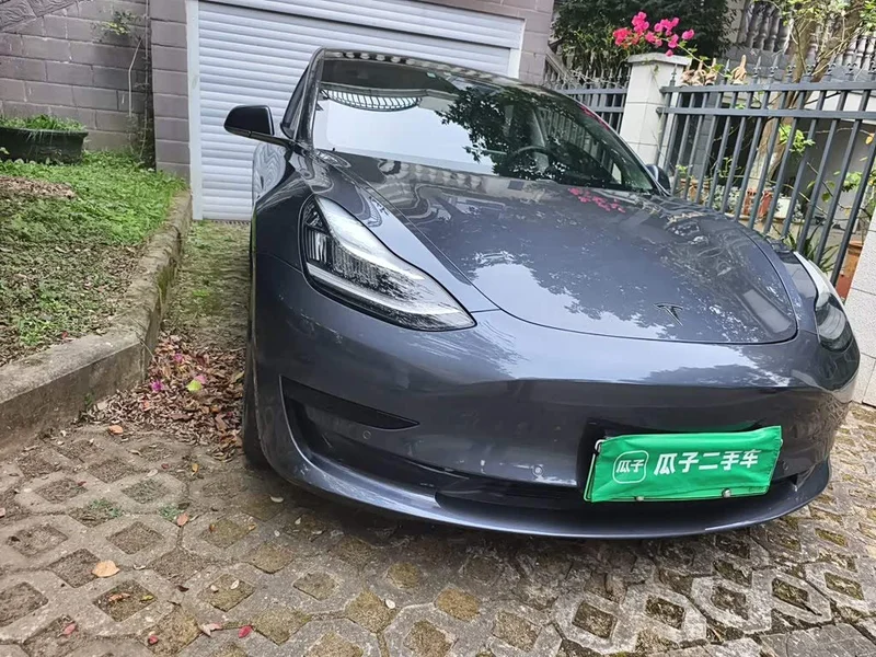 Tesla Model 3 — фото 7