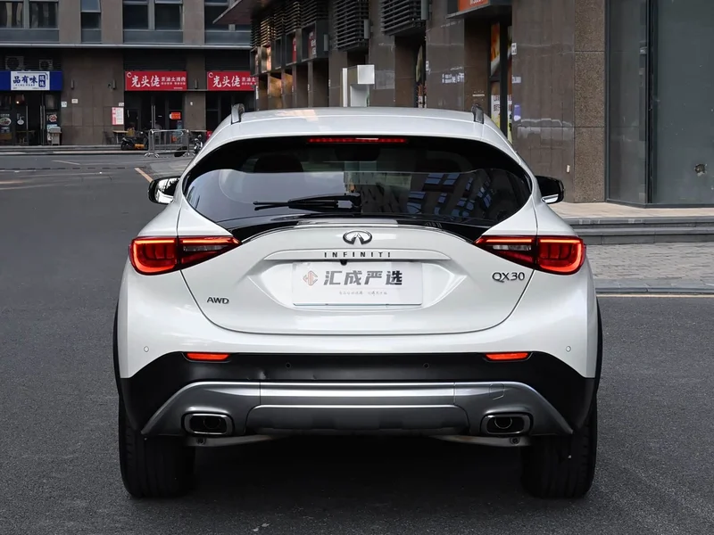 Infiniti QX30 — фото 4