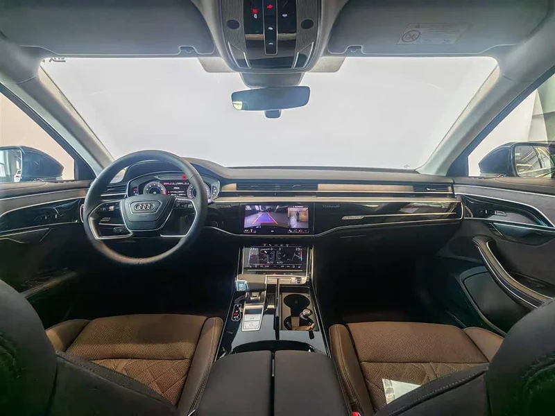Audi A8 — фото 21