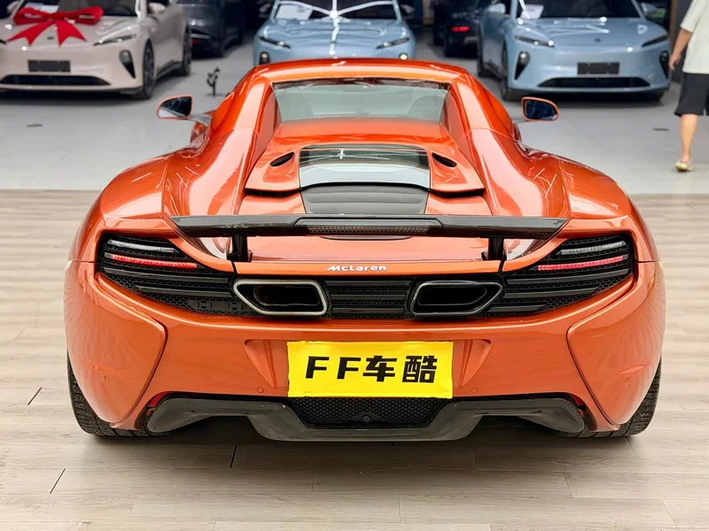 McLaren 625C — фото 6