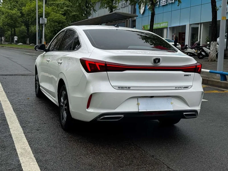 Changan Eado — фото 22