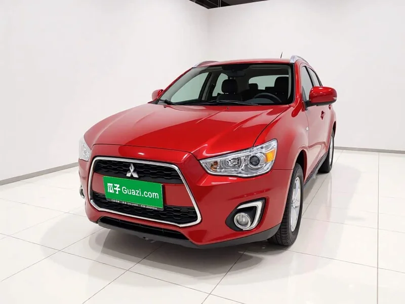 Mitsubishi ASX — фото 1