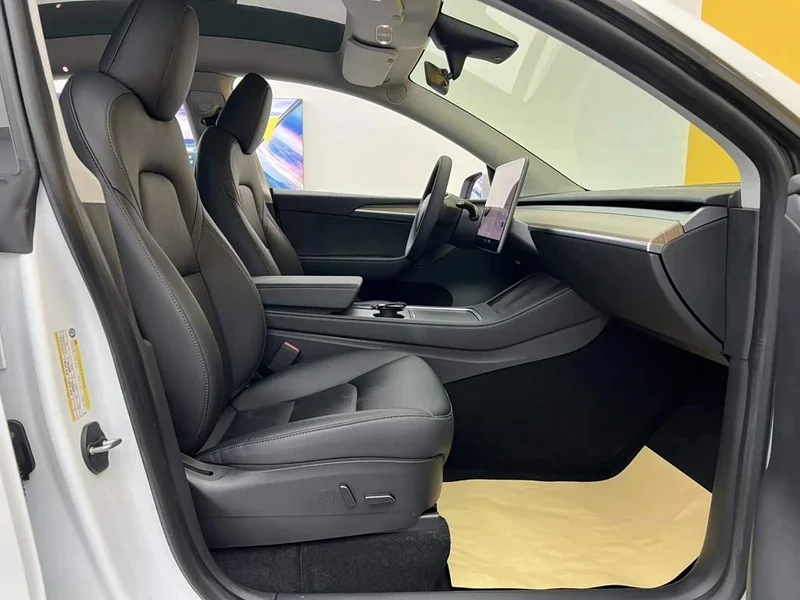 Tesla Model Y — фото 19