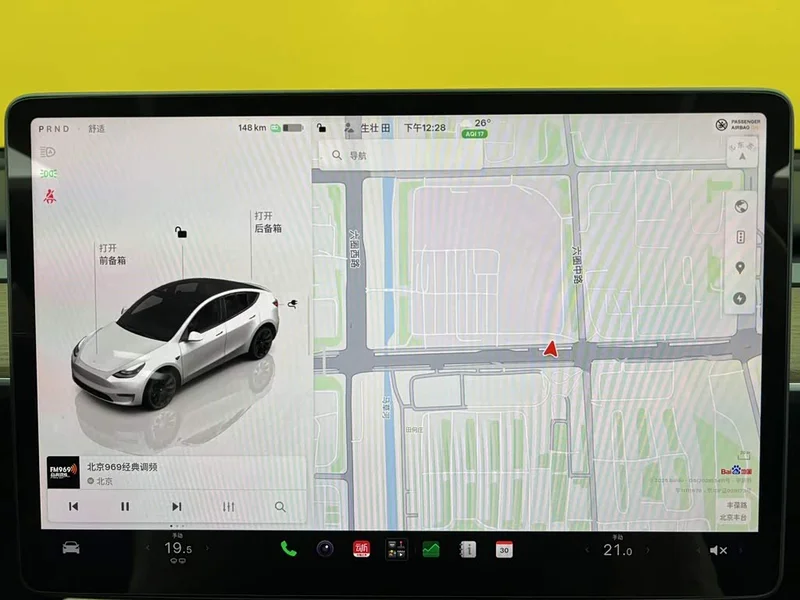 Tesla Model Y — фото 22