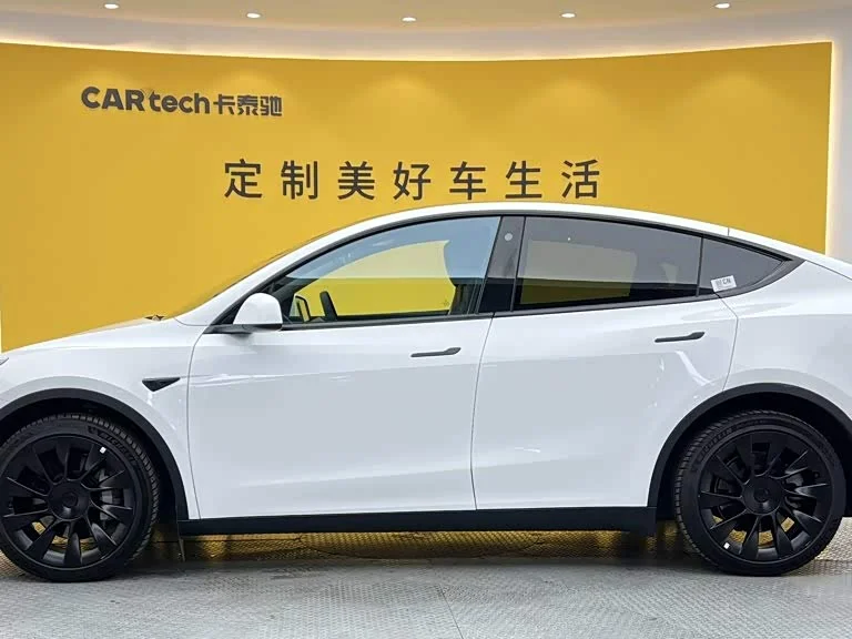 Tesla Model Y — фото 7