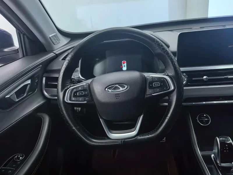 Chery Tiggo 8 — фото 15
