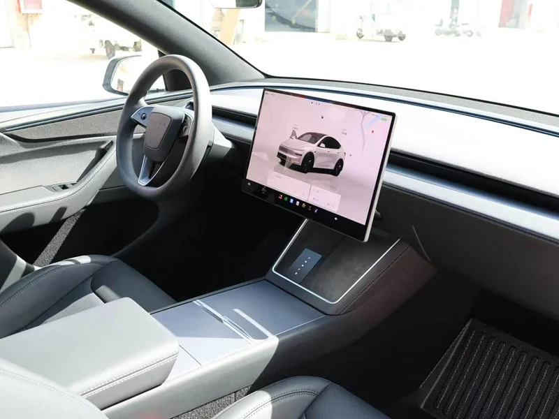 Tesla Model Y — фото 11