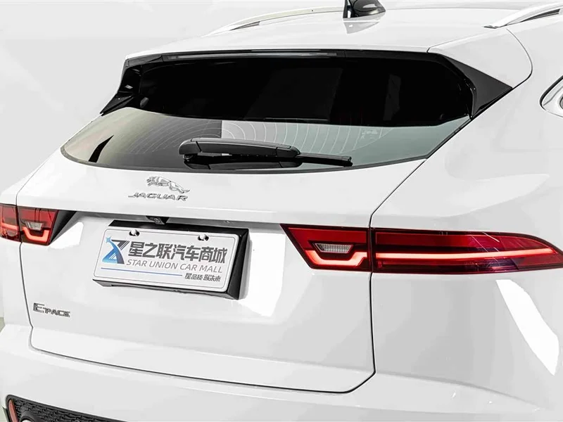Jaguar E-PACE — фото 8