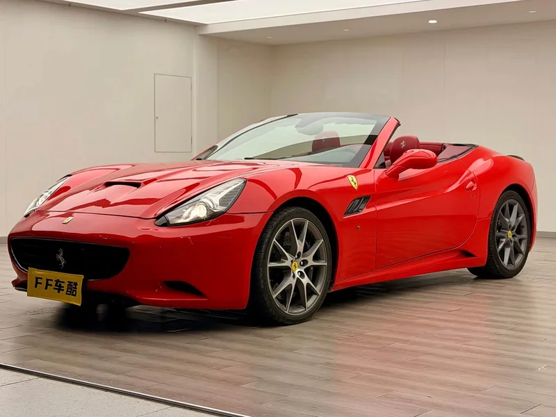 Ferrari California T — фото 1