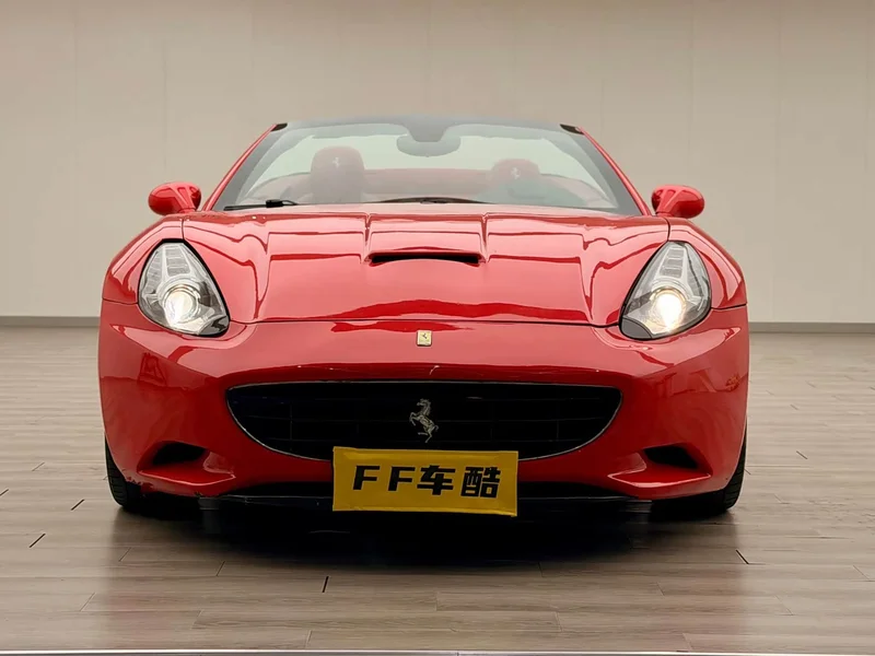 Ferrari California T — фото 6