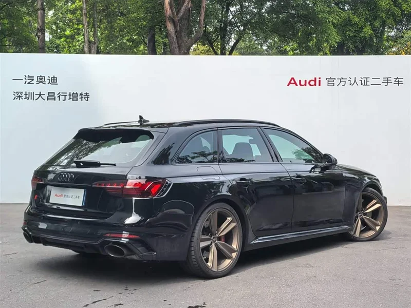 Audi RS 4 — фото 3