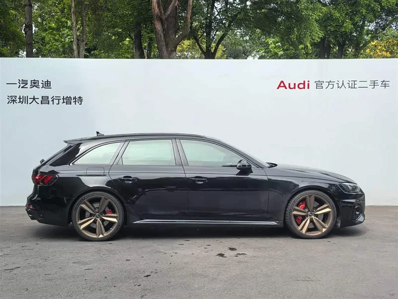 Audi RS 4 — фото 4