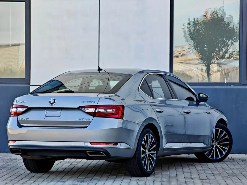 Skoda Superb — фото 6