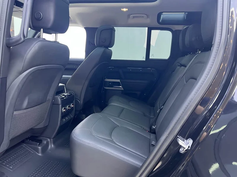 Land Rover Defender — фото 20