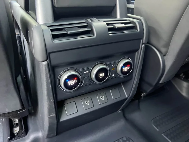 Land Rover Defender — фото 21