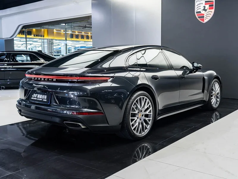 Porsche Panamera — фото 13