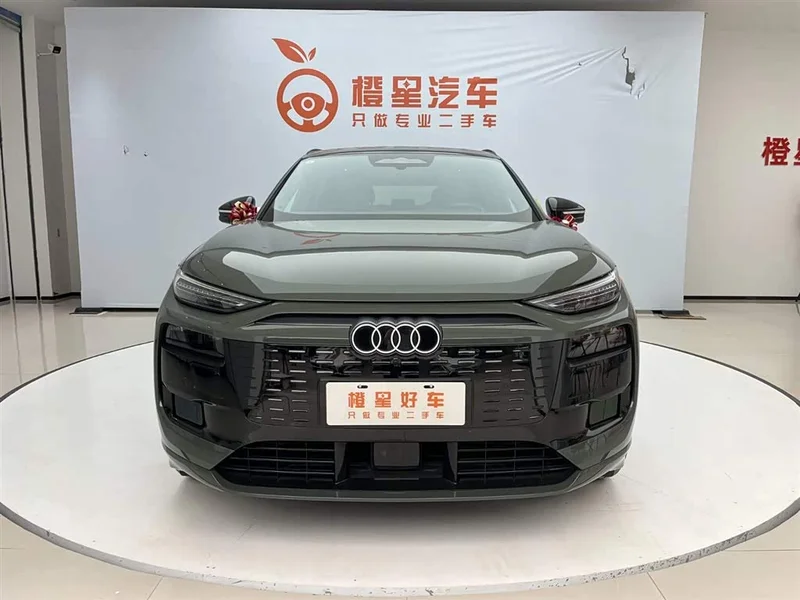 Audi Q6L e-tron — фото 2