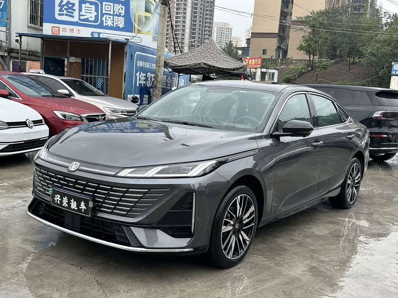 Changan Eado — фото 2
