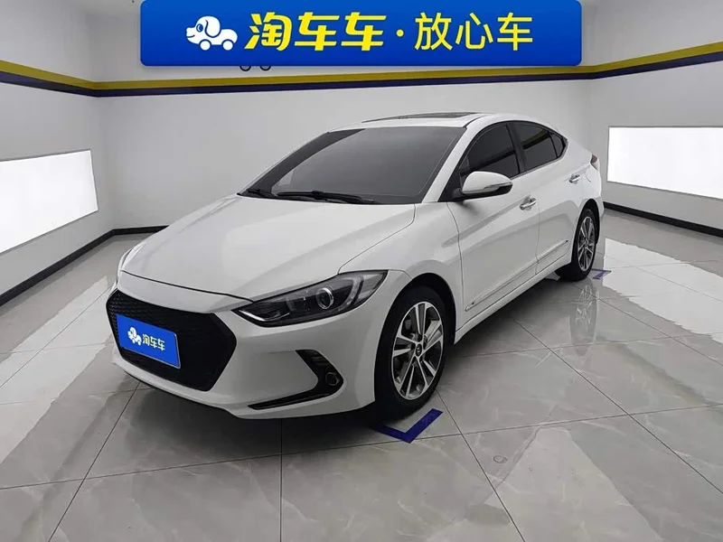 Hyundai Elantra Sport — фото 1