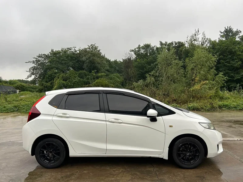 Honda Fit — фото 3