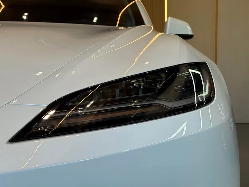 Tesla Model 3 — фото 16