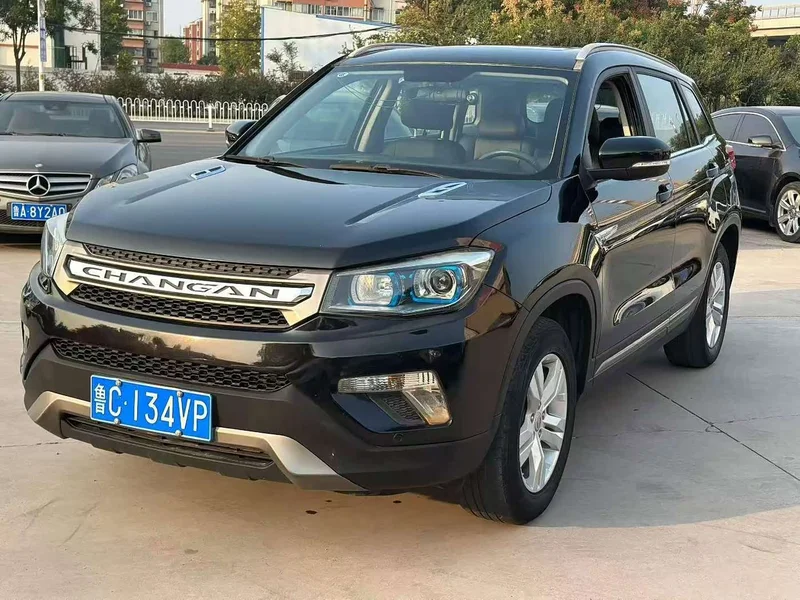 Changan CS75 — фото 1