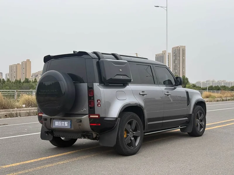 Land Rover Defender — фото 6